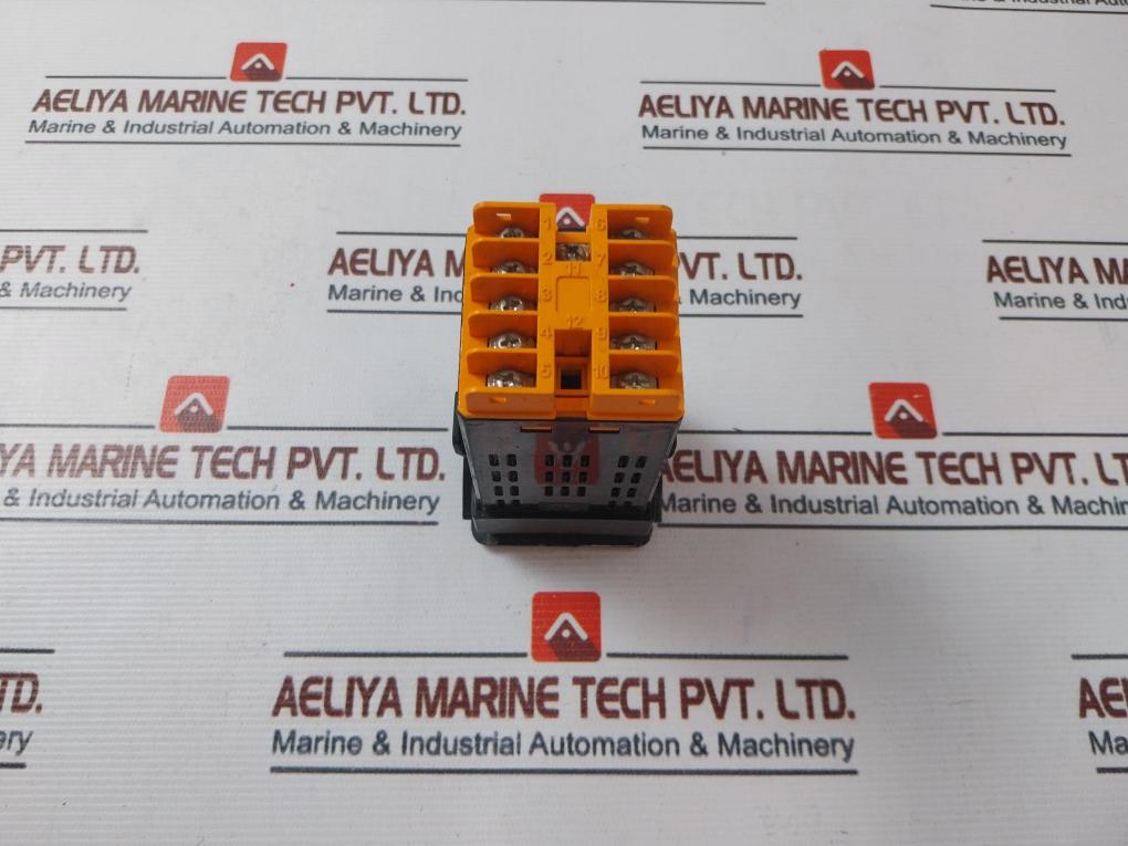 Selec Xt546 Digital Timer 85 To 270V Ac 50/60Hz, 4Va Max