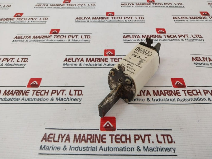 Siba 20 004 13 Fuse 250A 500V