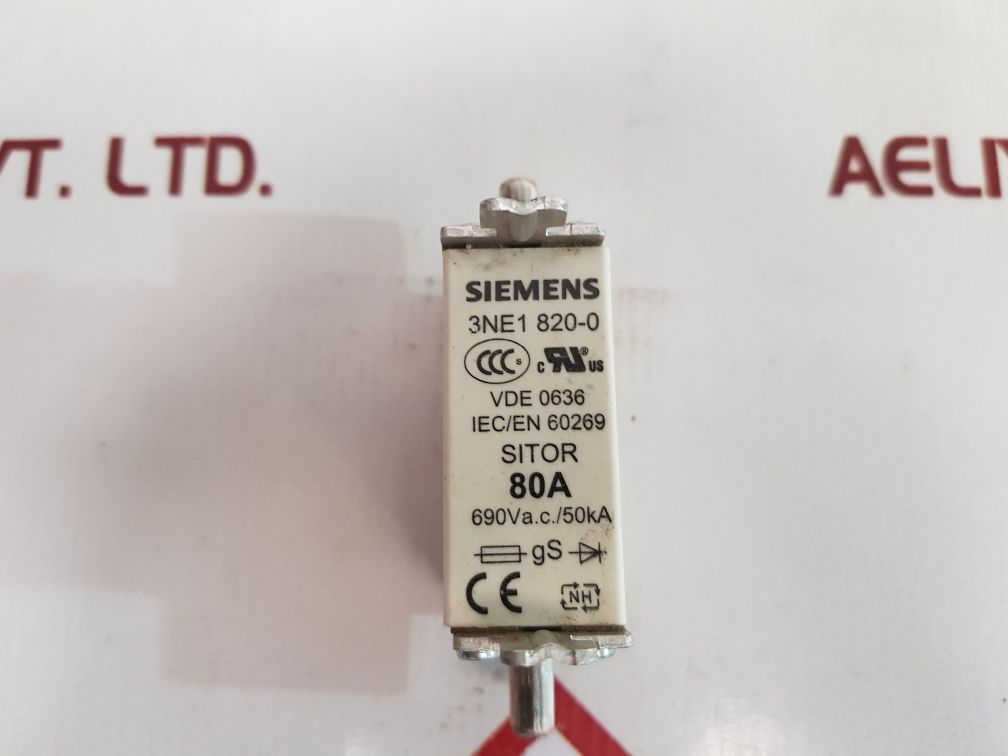 Siemens 3Ne1 820-0 Fuse Link