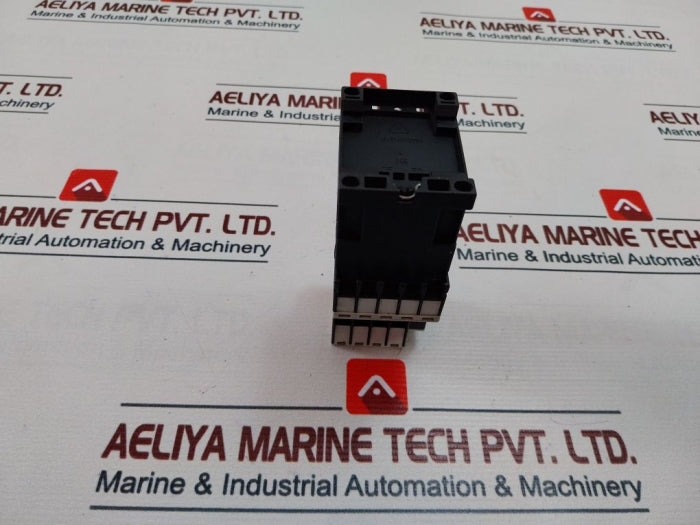 Siemens 3Rh1911-2Ha22 + 3Rt1016-2Ap01 Power Contactor 10A/240V