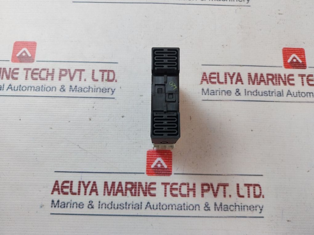 Siemens 3Rp1525-1Ap30 Time Relay On Delay 200-240V Ac