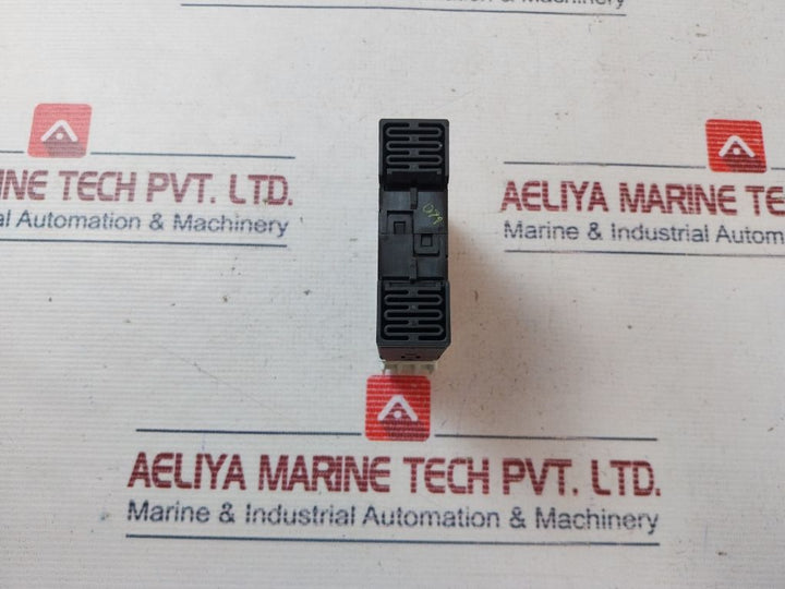 Siemens 3Rp1525-1Ap30 Time Relay On Delay 200-240V Ac