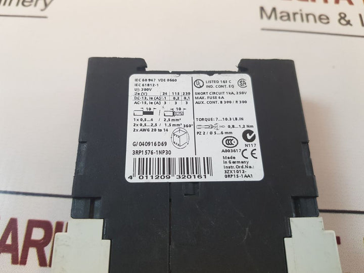 Siemens 3Rp1576-1Np30 Time Relay 300V B 300/R 300 G/040916D69