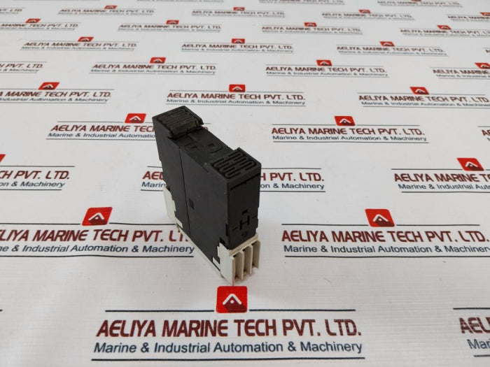 Siemens 3Rp1576-1Np30 Electronic Timer 3-60S 200-240V