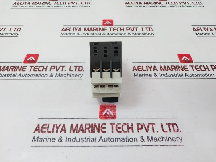 Siemens 3Rv1021-1Aa10 Motor Protection Circuit Breaker 600V 50/60 Hz