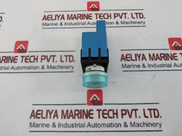 Siemens 3Sb14 04-2Hz2 Sky Blue Lens Assembly Indicator Push Button Is 13947-5-1