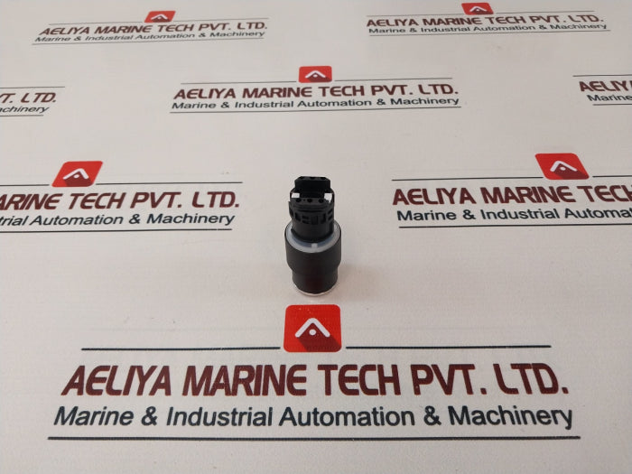 Siemens 3Sb3 000-4Md01 Emergency Key Switch E7Swch-3Sb30004Md01