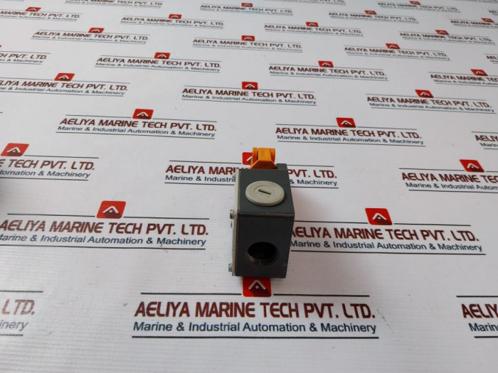 Siemens 3Se3 100-0E Limit Switch 500V Ip67