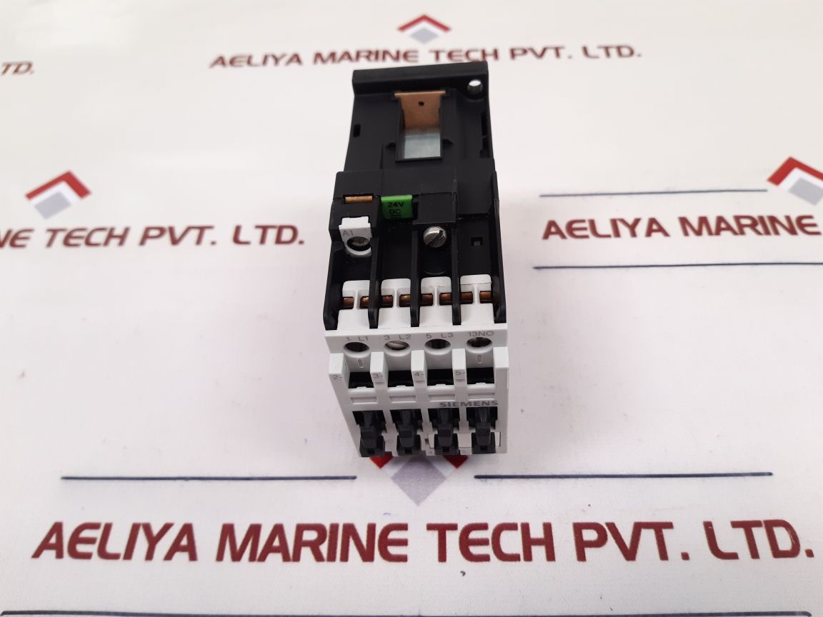 Siemens 3Tf30 10-0B Air Break (Power) Contactor 3Tf30