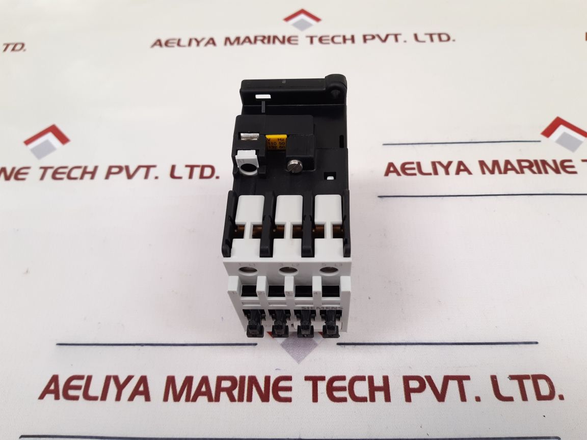 Siemens 3Tf32 00-0A Power Contactor 110-132 V