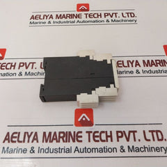 Siemens 3Tk2824-1Cb30 Safety Relay 300V