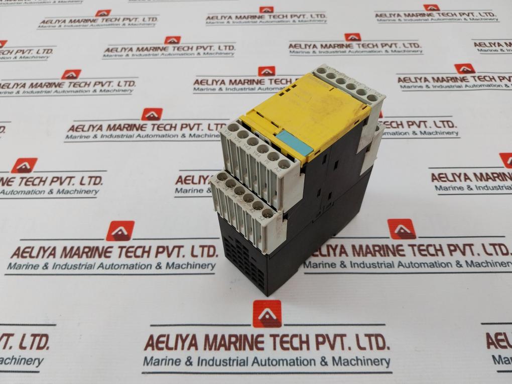 Siemens 3Tk2825-1Al20 Safety Relay 230Vac