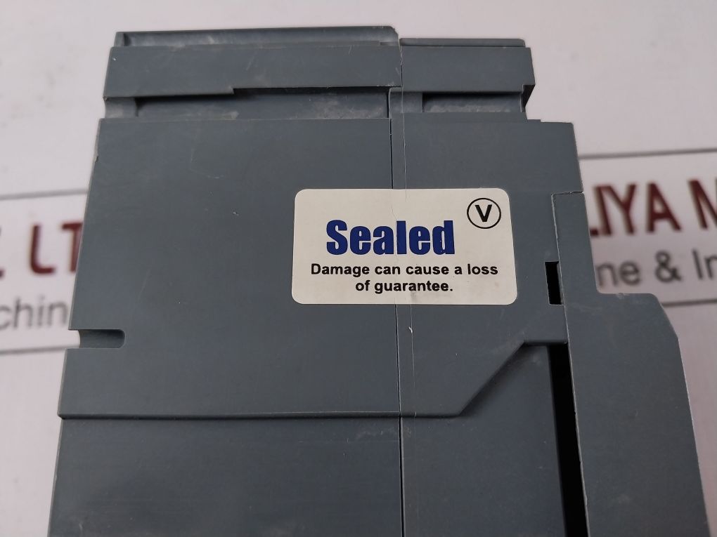 Siemens 3Vt1712-2Da36-0Aa0 Circuit Breaker 50/60Hz 690V 125A