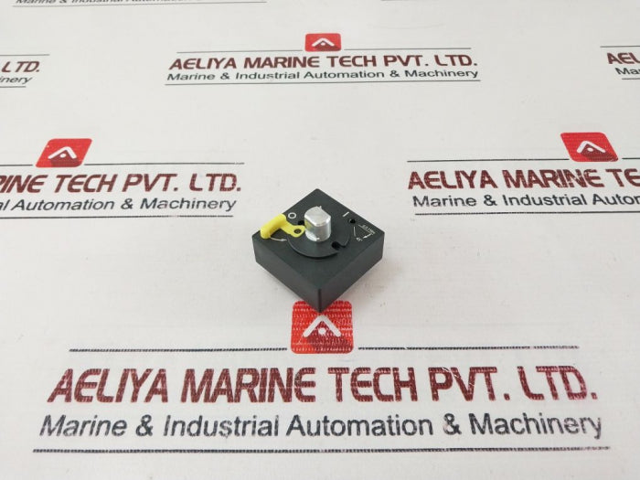 Siemens 3vt9100-3hg10 Door-coupling Rotary Operating Mechanism Sw Ip40