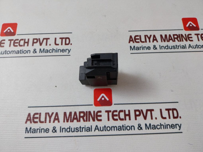 Siemens 3Vt9300-1Ud00 Undervoltage Release For Mounting Ac/Dc 110V