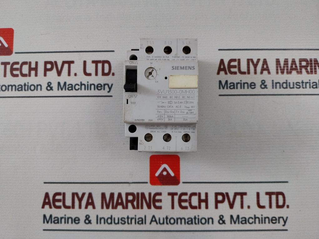 Siemens 3Vu1300-0Mh00 Circuit Breaker