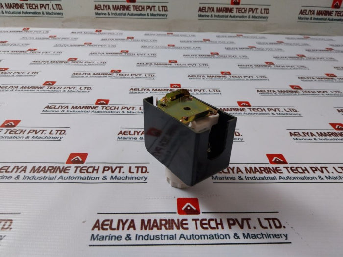 Siemens 5Sf1002 Fuse Holder With Base 2F6 10A