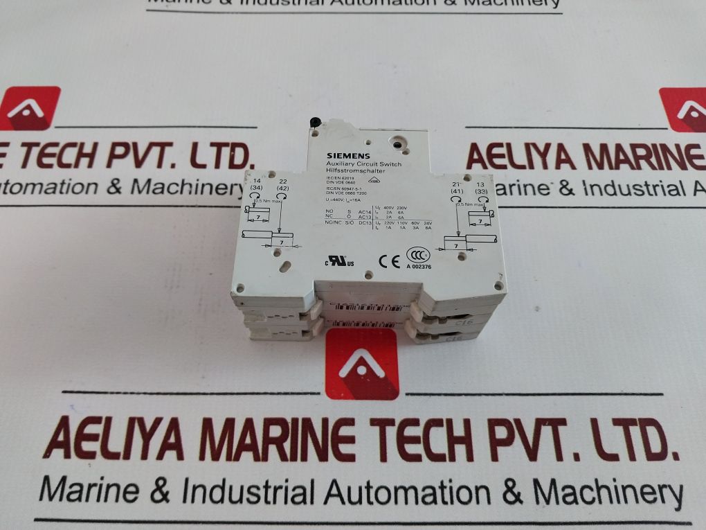 Siemens 5Sy62 Auxiliary Circuit Switch Mcb C16 5Sy6216-7 440V 16A 15Ka