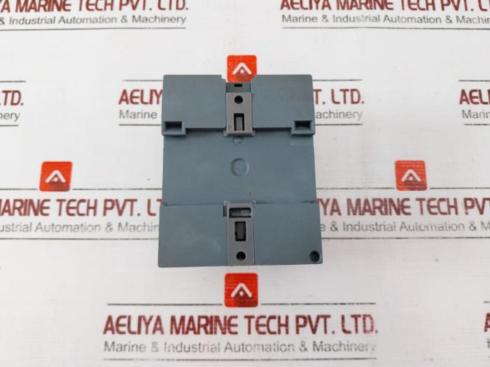 Siemens 6Ed1052-1Md08-0Ba0 Programmable Relay Bm 12/24Rce