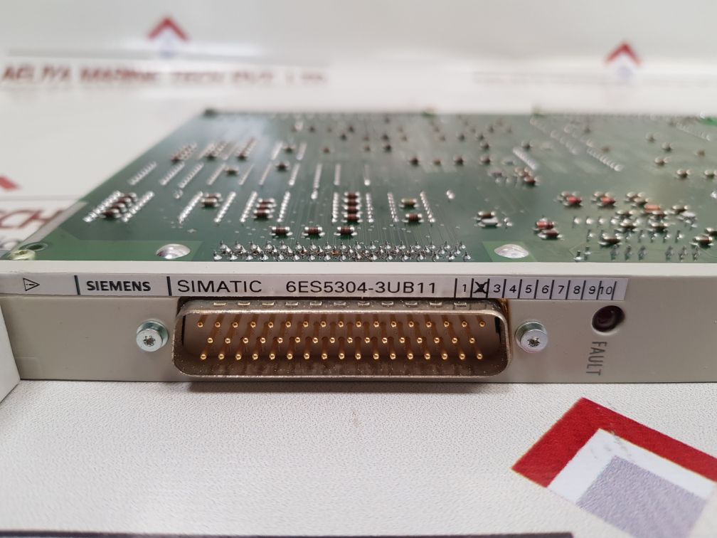 Siemens 6Es5304-3Ub11 Simatic Interface Module C79040-a6422-c21-03