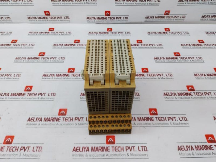 Siemens 6Es5 482-8Ma13 Digital Input Output Module Simatic S5 0.5A