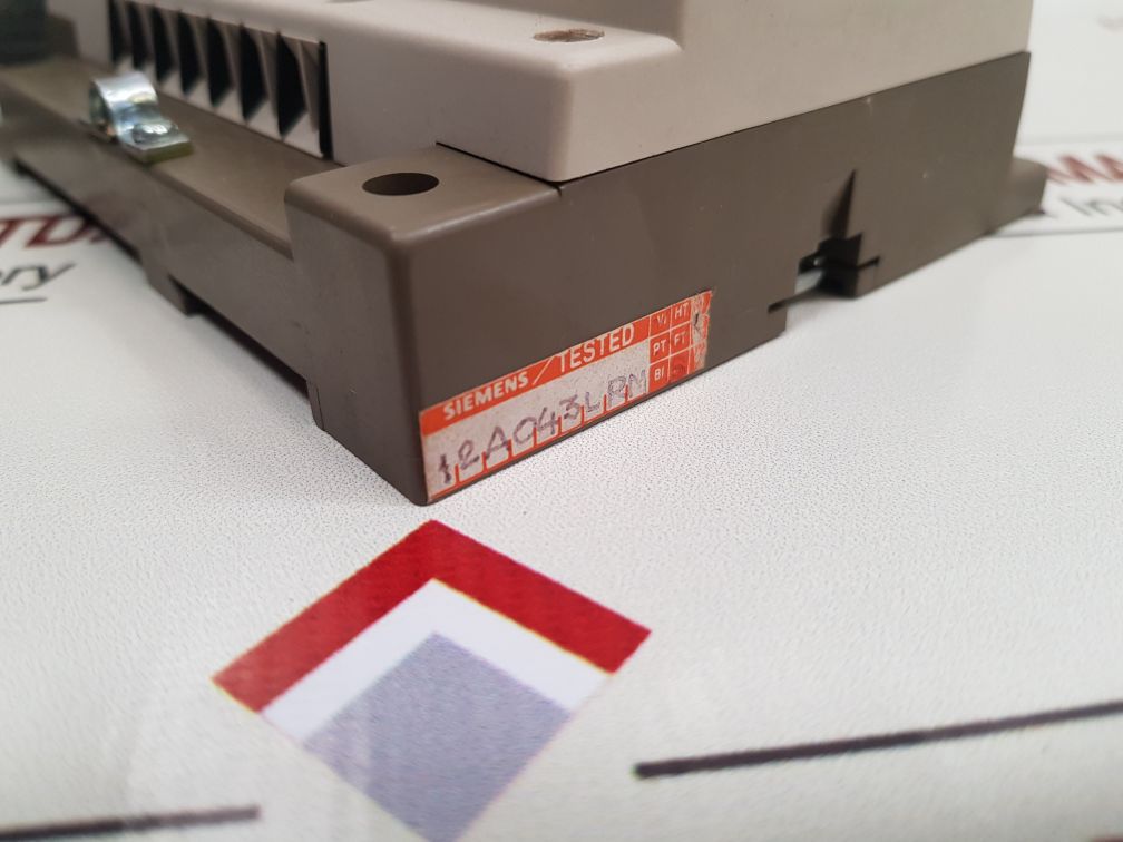 Siemens 6Es5 777-0Bc00 Simatic S5 Bt 777 Bus Terminal New