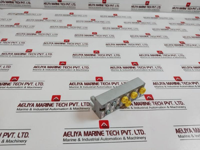 Siemens 6es7 194-4cb00-0aa0 Connection Module For Digital Electronic 24vdc, 4x