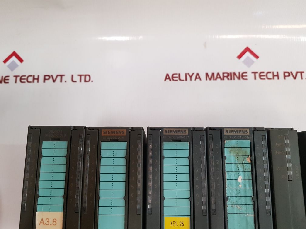 Siemens 321-1bl00-0aa0,153-2ba02-0xb0 module with 6es7 195-1ga00-0xa0 simatic ra