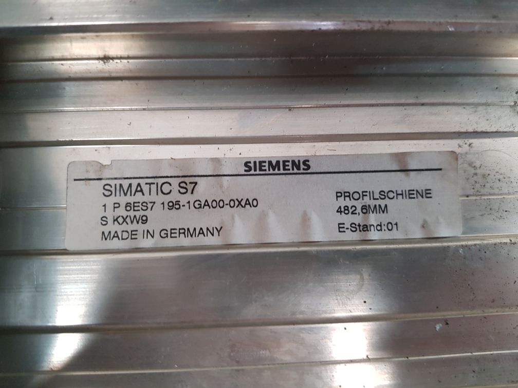 Siemens 321-1bl00-0aa0,153-2ba02-0xb0 module with 6es7 195-1ga00-0xa0 simatic ra