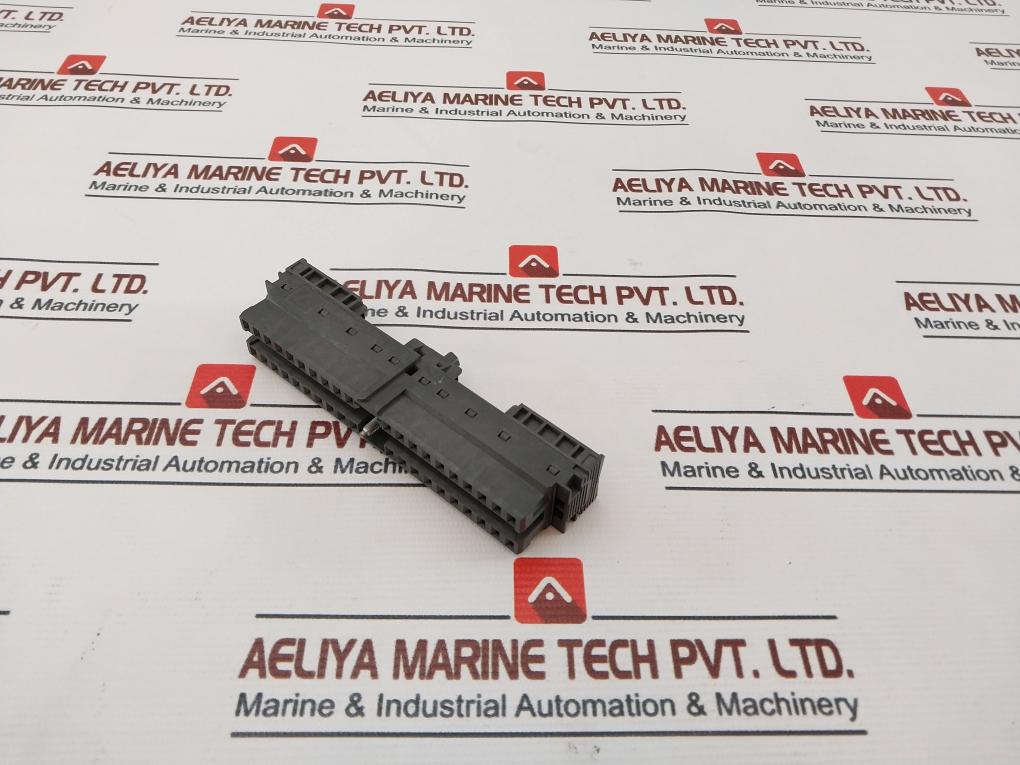 Siemens 6Es7 921-3Aa20-0Aa0 Connector