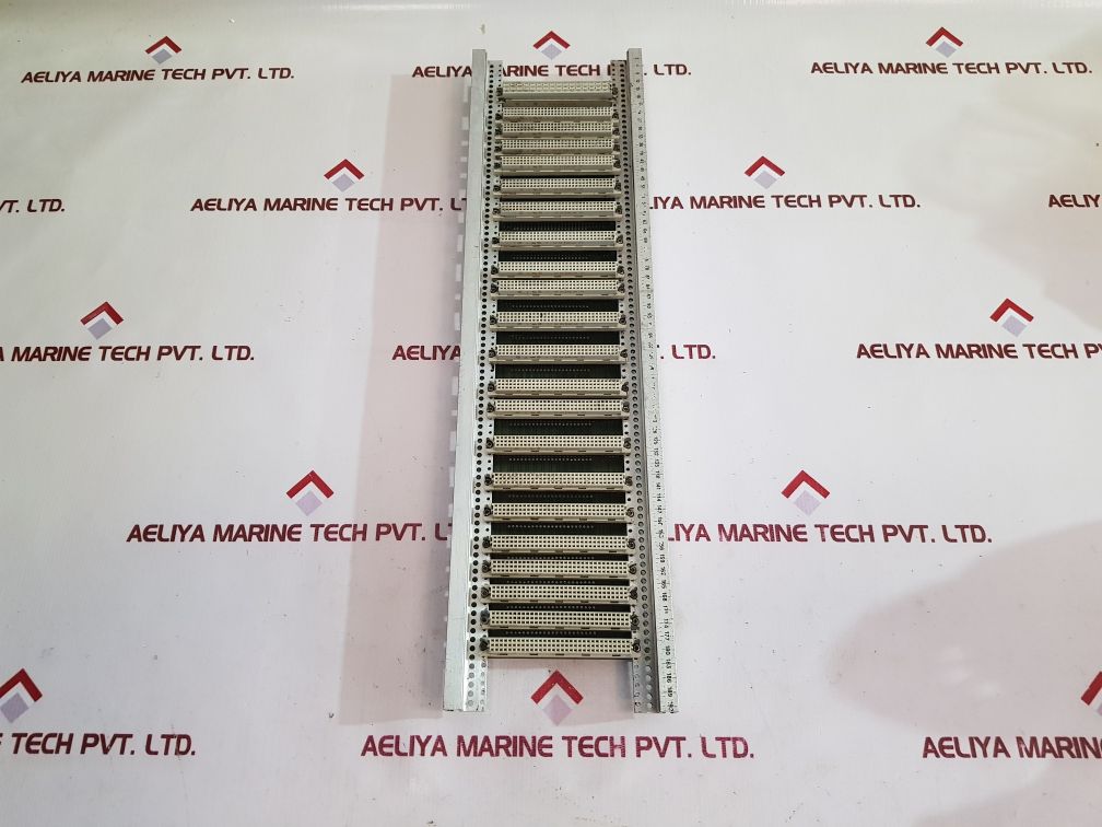 Siemens 6Fx1122-3Aa00 Bus Slot Backplane