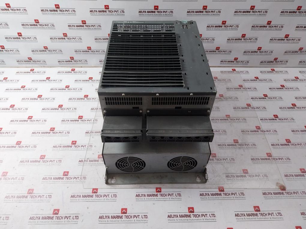Siemens 6Sl3210-1Se31-8Ua0 Frequency Converter 3Ac 380-480 V 204A 5060Hz
