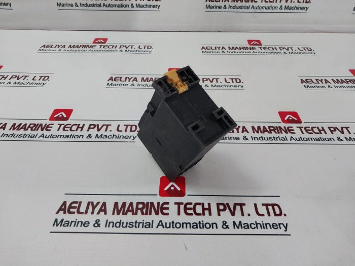 Siemens 7Pu2240-2Bn32-0Z On Delay Electronic Timer 6-60 Sec.