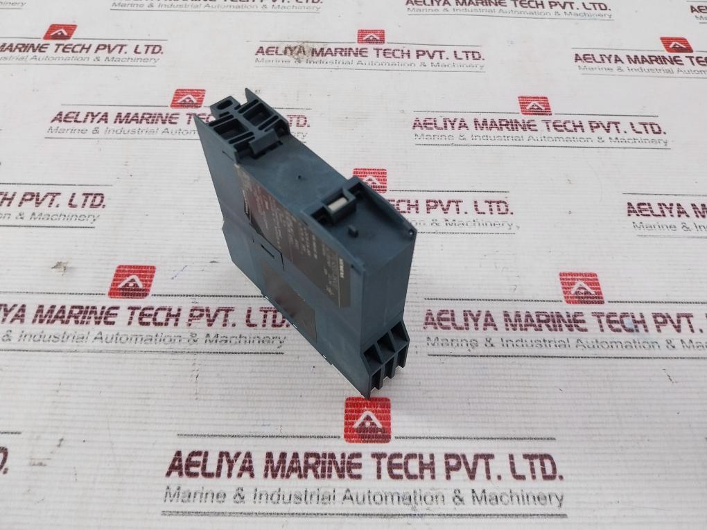 Siemens 7Pu4320-2Bn20 Multifunction Time Relay 50/60Hz