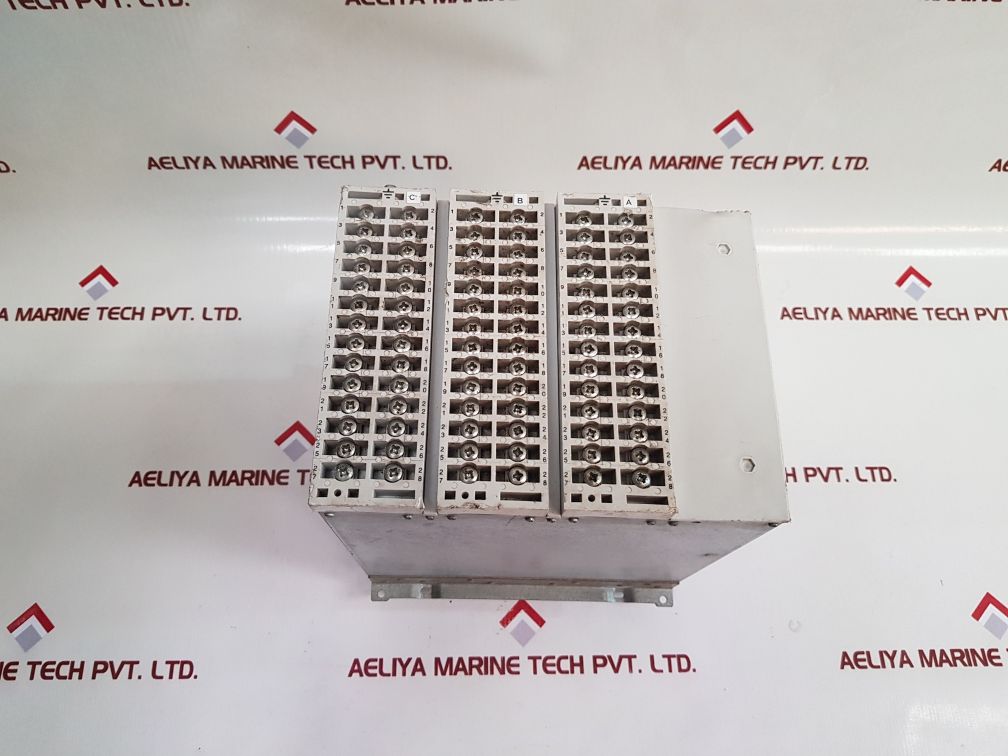 Siemens 7SR2422-2BA11-0AA0/CC Transformer Differential Relay 1/5A 50/60Hz