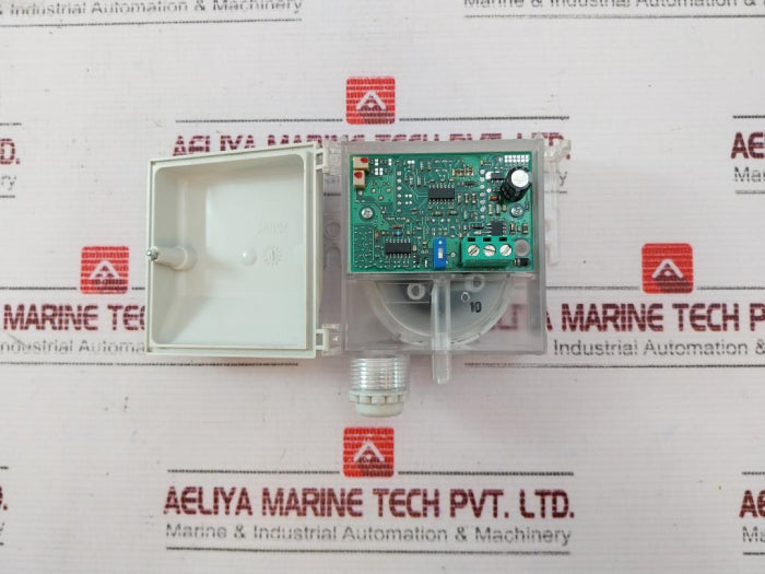 Siemens Qbm66.204 Differential Pressure Sensor 24V 50/60Hz
