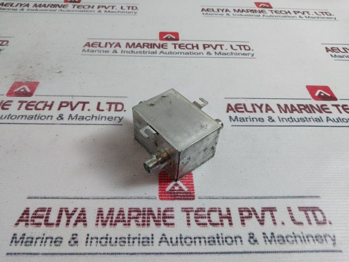 Siemens S43121-k-b2 2-way Splitter