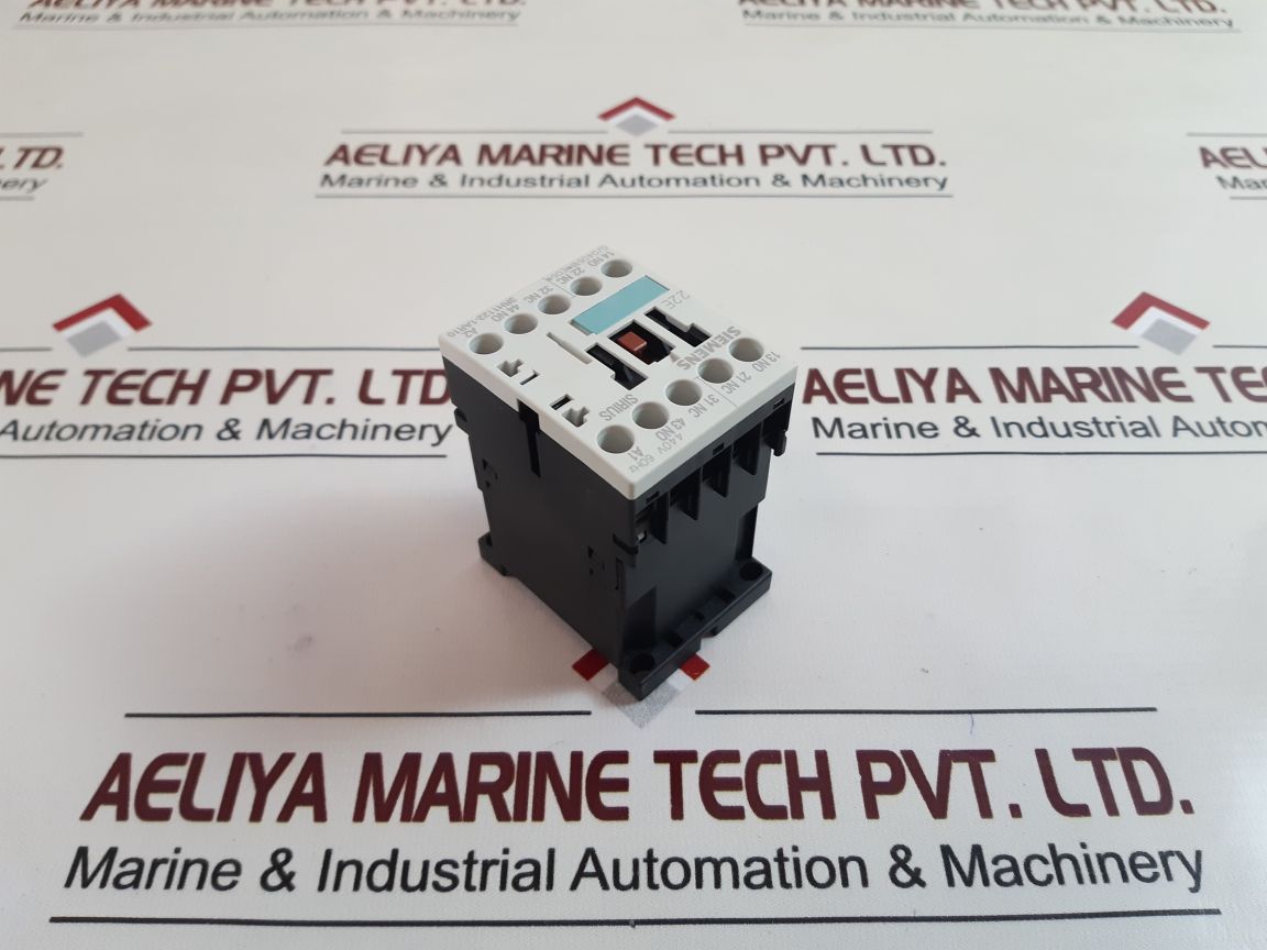 Siemens 3Rh1122-1Ar10 Relay 10A 600V Ac