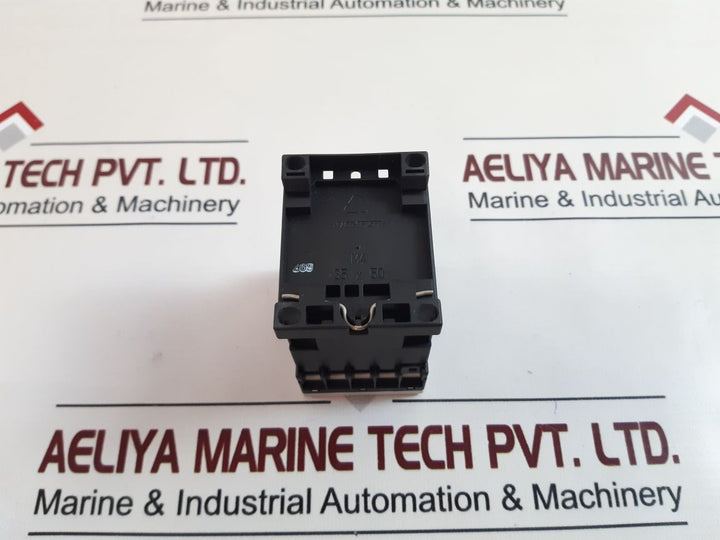 Siemens 3Rh1122-1Ar10 Relay 10A 600V Ac