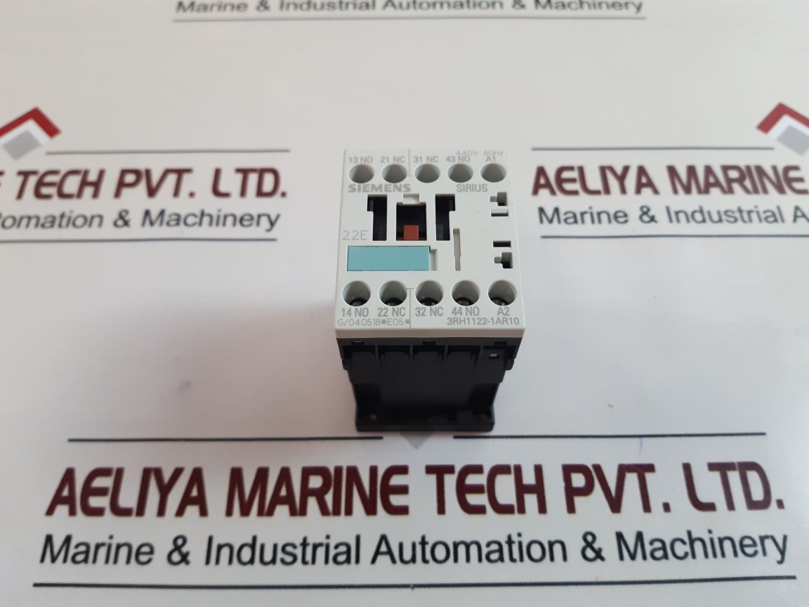 Siemens 3Rh1122-1Ar10 Relay 10A 600V Ac