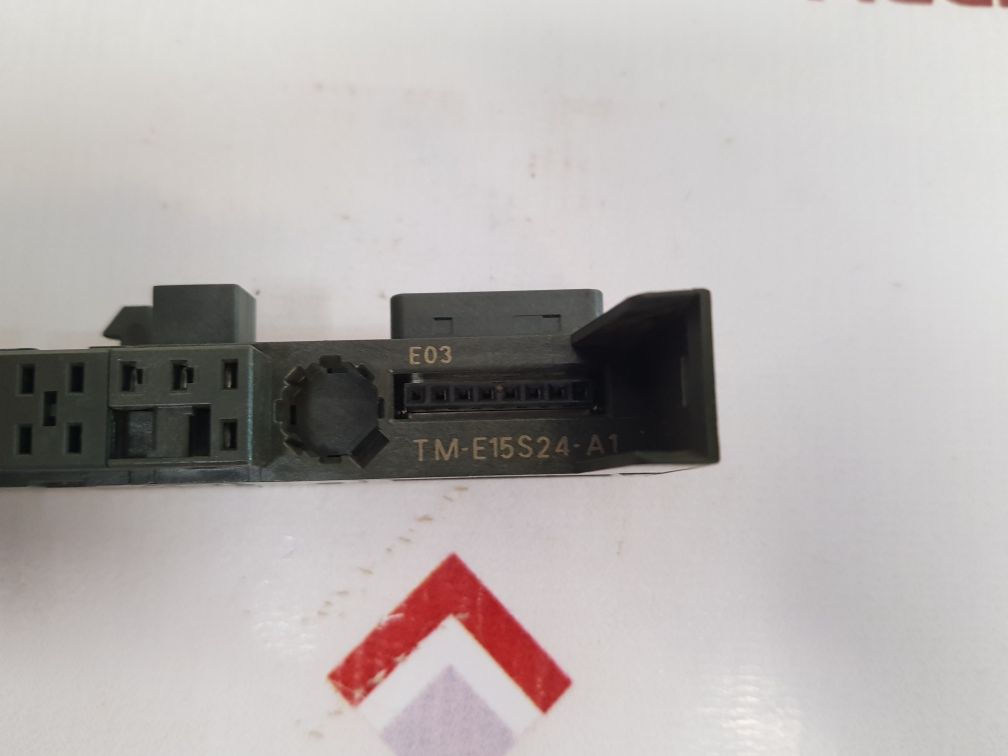 Siemens Tm-e15S24-a1 Terminal Module