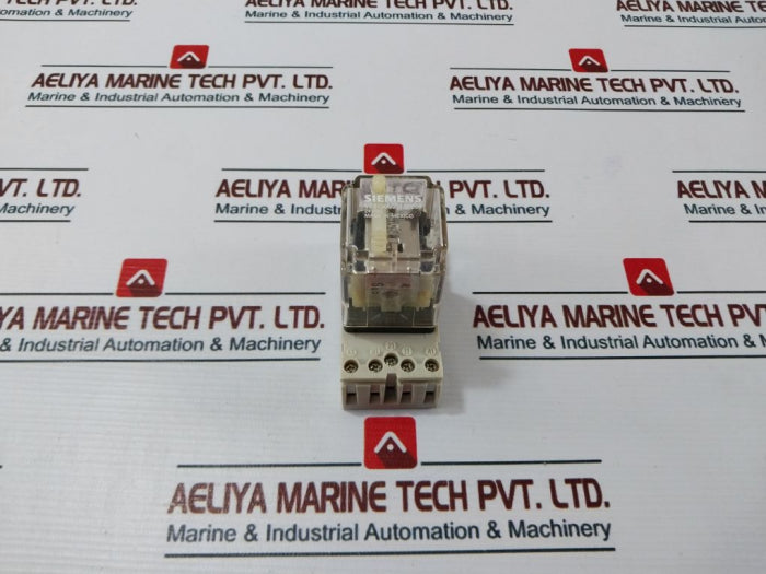 Siemens V23100V9113F206 Plug-in Relay With Base 10A 250V