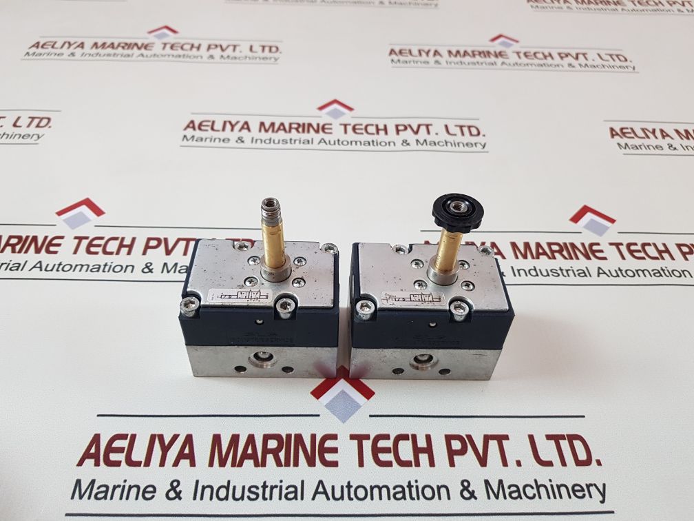 Sls 1064646 5/2-way Pneumatic Directional Control Valve