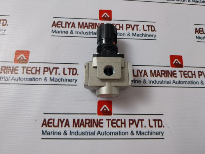 Smc Ar20P-270As Pneumatic Regulator With Ar20-f02 Bracket Assembly