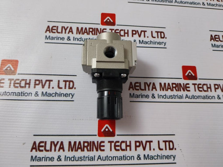 Smc Ar20P-270As Pneumatic Regulator With Ar20-f02 Bracket Assembly