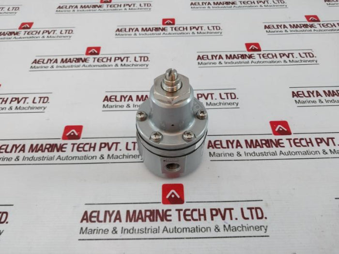 Smc Il201-02 Lock-up Valve 0.14-0.7 Mpa