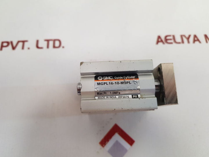 Smc Mgpl16-10-m9Pl Guide Cylinder