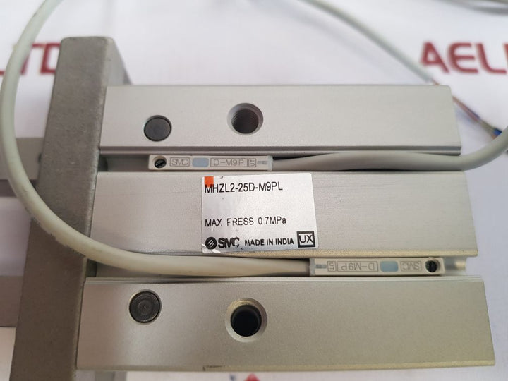 Smc Mhzl2-25D-m9Pl Parallel Gripper