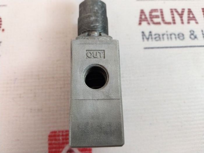 SMC VM22 Roller Lever Pneumatic Manual Control Valve