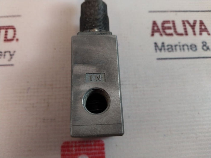 SMC VM22 Roller Lever Pneumatic Manual Control Valve